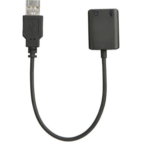 Adaptor audio USB 2.0, capăt USB și unitate neagră cu două mufe rotunde.