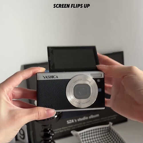 Yashica Tank aparat foto compact, ecran rabatabil 3", 4K 30 fps, negru