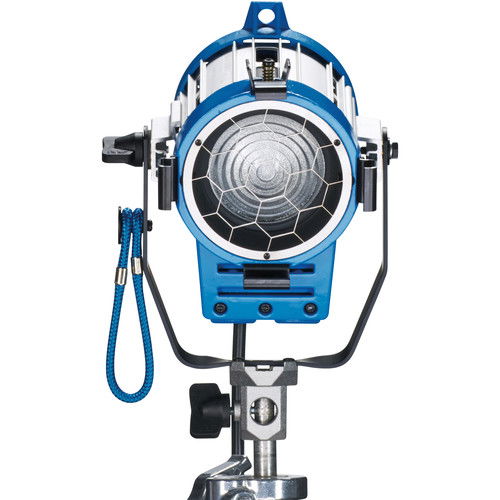 Arri Junior 300 Plus Fresnel - View 2