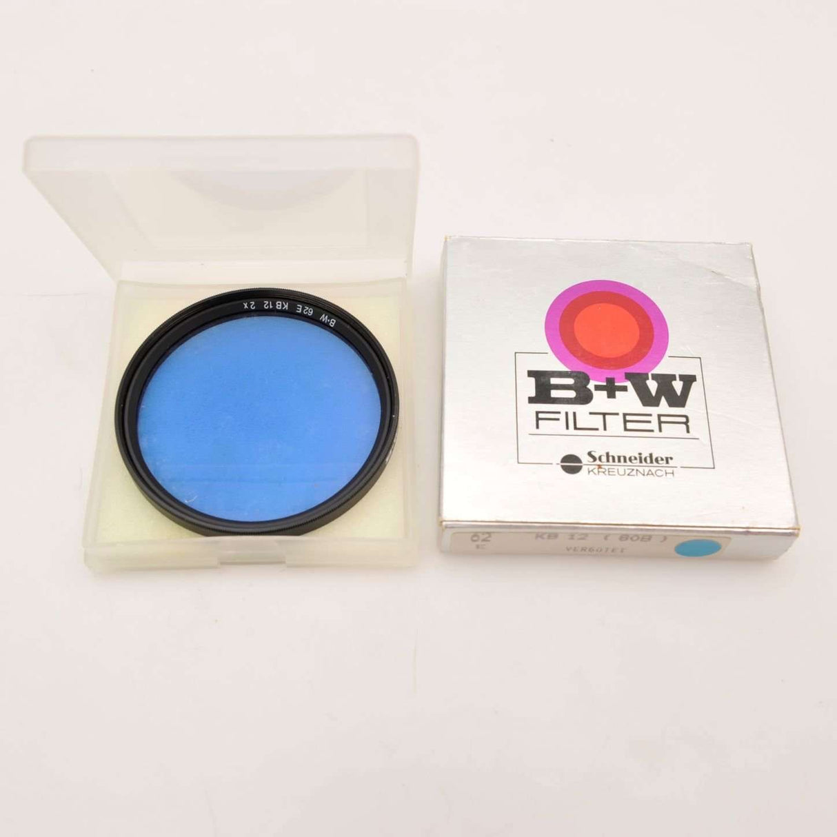 Filtru de conversie B+W 72 mm, filtru circular cu margine neagră și husă