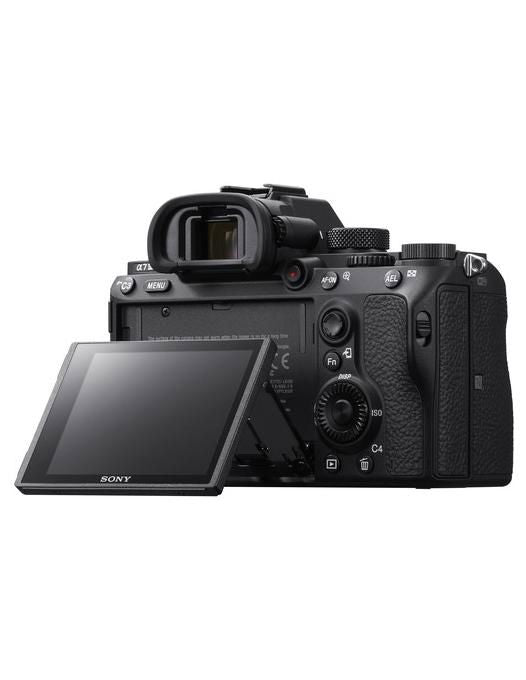 Aparat foto mirrorless Sony α 7 III, carcasă neagră, ecran rabatabil, unghi lateral