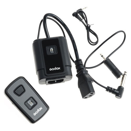 Flash trigger set: transmitter, receiver, sync cables and remote, black