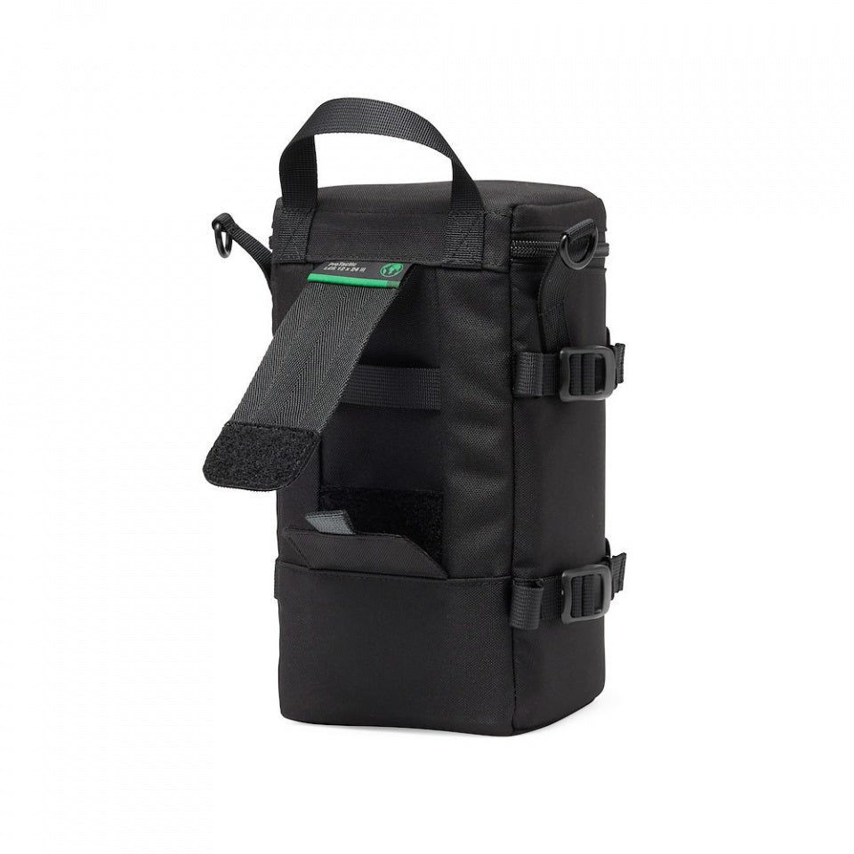 Geantă Lowepro pentru obiectiv, neagră, vedere laterală, cu bretea și prinderi