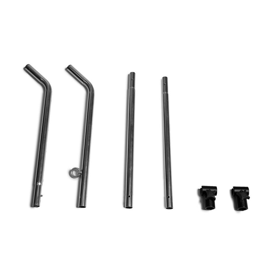 Piese kit suport din aluminiu: tije metalice și două cleme negre de fixare