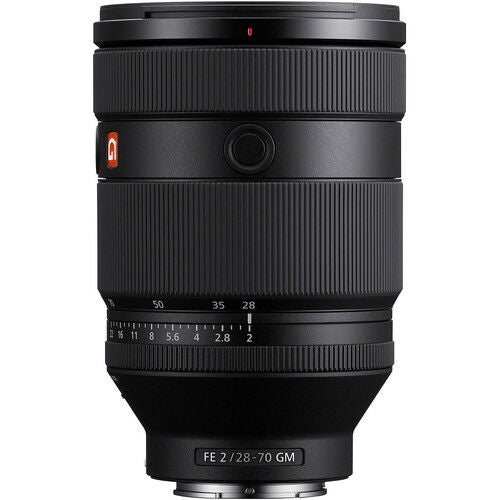Obiectiv foto Sony 28-70mm f/2 GM, vedere frontală cu scale 50–28 mm și etichetă FE 2