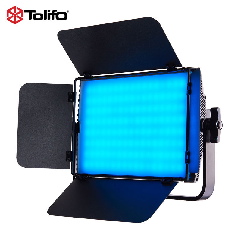LED bicolor/RGB video light with blue light output and barn doors