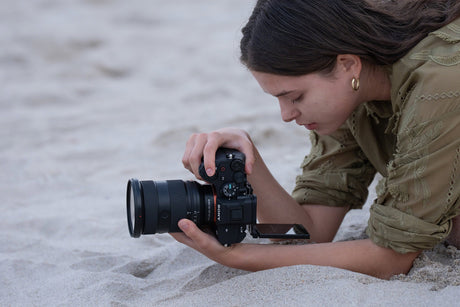S-a lansat Sony A7 V