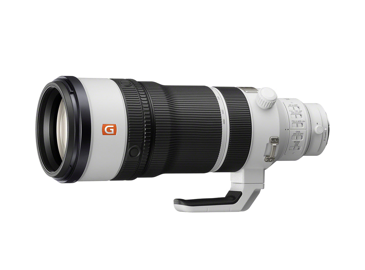 FE 100-400mm GM lens, G mark, zoom barrel, side grip and control buttons