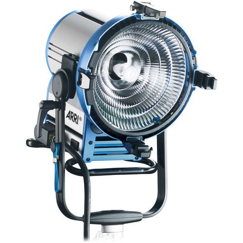 PAR HMI M18 1800W studio light, circular reflector and front lens