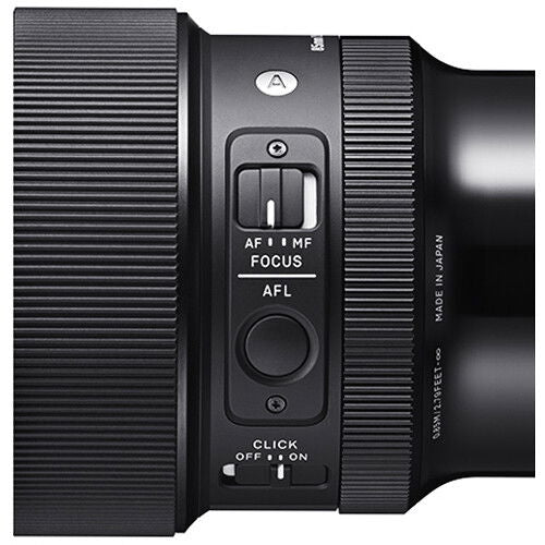 Lens barrel close-up with AF/MF, focus, AFL buttons and click switch