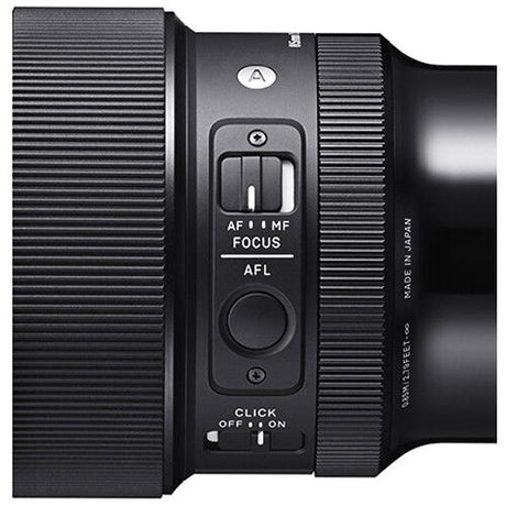 Lens barrel close-up with AF/MF, focus, AFL buttons and click switch