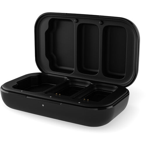 Husă de încărcare neagră pentru microfoane wireless, cu locașuri interne