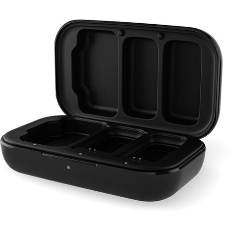 Husă de încărcare neagră pentru microfoane wireless, cu locașuri interne