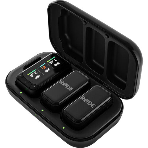 Kit microfon wireless RØDE cu cutie neagră deschisă, 2 receptoare și transmițător