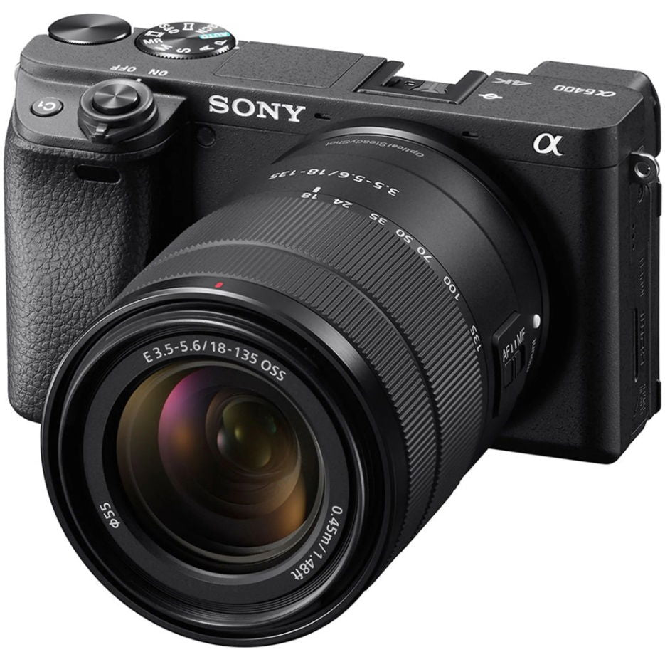 Sony A6400 Kit 18-135mm Aparat Foto Mirrorless + 3 ani garantie (include incarcator) - View 1