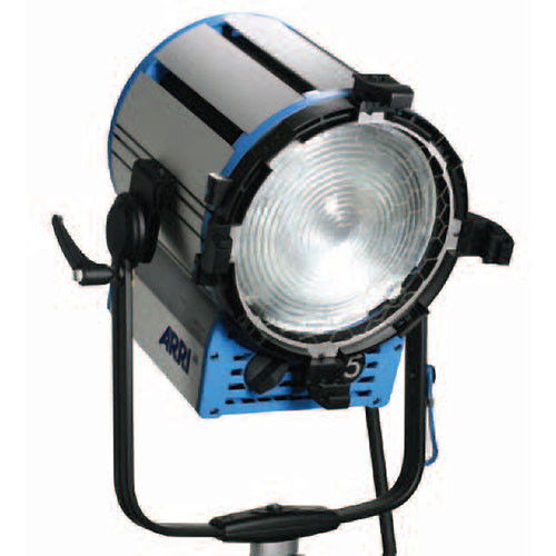 ARRI True Blue T5 lighting fixture with circular lens and black/blue metal housing