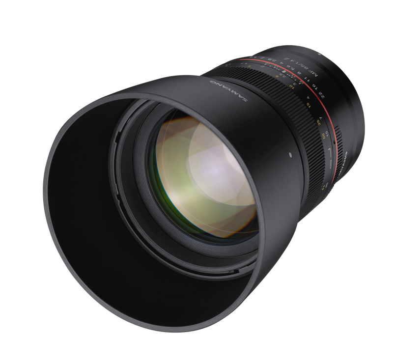 Front element of 85mm F1.4 MF lens, glass and hood profile, black exterior