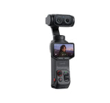 Cameră gimbal Insta360 cu ecran pornit și două camere, neagră