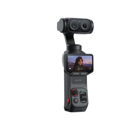Cameră 360 Insta360 Luna Ultra, vedere frontală cu ecran și lentile