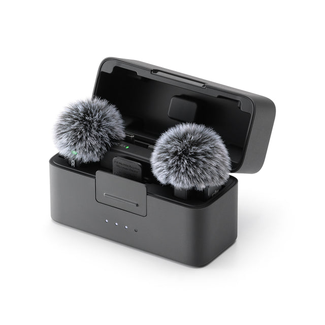 Set microfoane wireless cu 2 capsule cu puf, în cutie deschisă