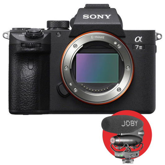 Aparat foto mirrorless Sony α 7 III, carcasă neagră, detaliu zonă accesorii