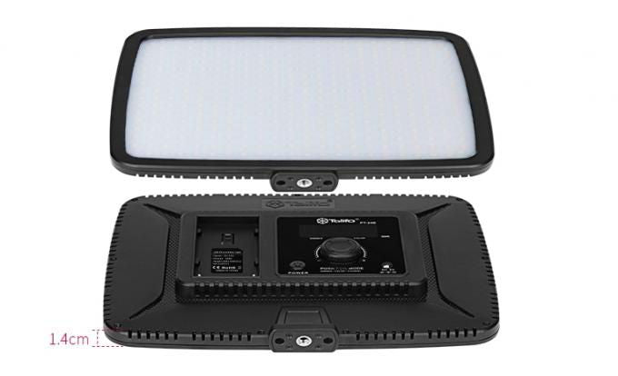 Lampa foto-video LED bicolor Tolifo PT F36B, panou spate cu comenzi și intrări.