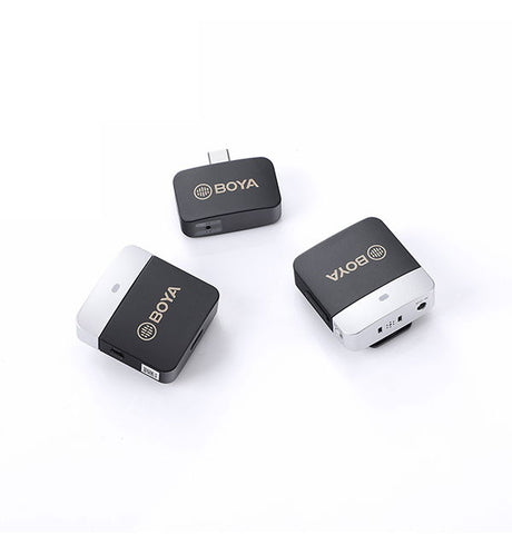 Receptor wireless dublu: unități din carcasă neagră și gri, cu porturi