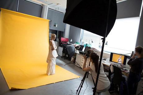 Colorama fundal foto galben Buttercup 2.72 x 11m - View 2