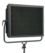 Sursă de iluminare Brivido 655 cu grilaj metalic negru pe panou frontal