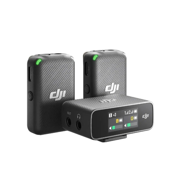 Set microfoane wireless dual: receptor și două microfoane, carcase negre, LED verde