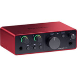 Interfață audio USB-C roșie cu butoane și mufe pentru microfon și căști