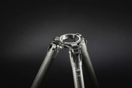 Tripod top with center hub and carbon-fiber legs, dark grey/black