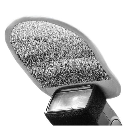 Reflector bounce pentru blitz, suprafață texturată gri închis, formă rotunjită