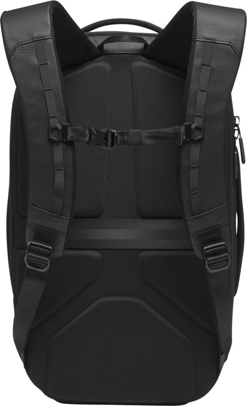 Gomatic Navigator RS Pack 15L backpack interior harness with padded back panel and chest strap
