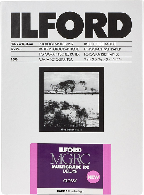 Ilford Multigrade RC Deluxe glossy photographic paper box, 12.7 x 17.8 cm, 100 sheets