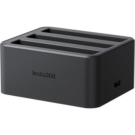 Hub de încărcare rapidă Insta360, carcasă neagră, 3 locașuri.