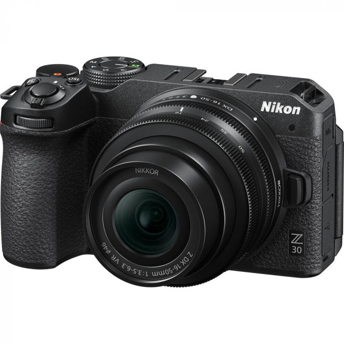 Black mirrorless camera kit with 16-50mm lens, front view