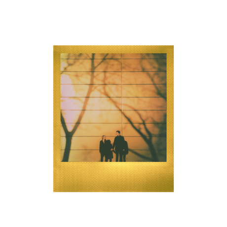 Foaie film instant Color cu fotografie panoramică: trei persoane în parc