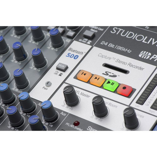 StudioLive AR16c, ecran și comenzi lângă butoane pentru Stereo Recorder 24-bit