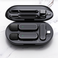 Set de microfoane wireless ultracompacte cu două capsule și paravânt, în husă