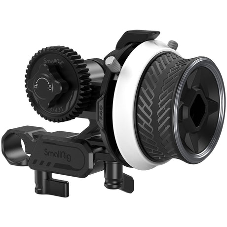 Mini follow focus with large gear wheel and handle, black and silver