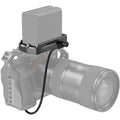 Adaptor dummy baterie L/NP pentru Sony NP-FZ100, montat pe cameră