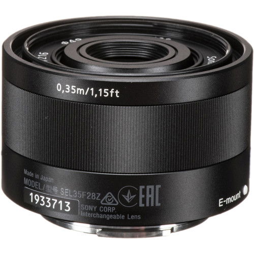 E-mount lens base with distance marking 0.35m/1.15ft and model text