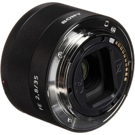 Front glass opening of FE 2.8/35 lens with metal mount contacts