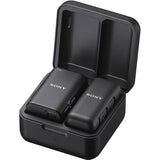 Sistem microfon wireless lavalieră Sony în carcasă de încărcare