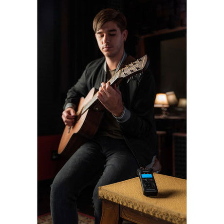 Tascam DR-07X Recorder Audio Digital Stereo Interfata USB - View 4