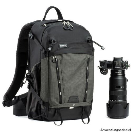 Rucsac foto Think Tank BackLight 18L negru, buzunar frontal și bretele căptușite