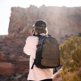 Wandrd STRATUS Photo 18L rucsac foto, laptop 16", acces lateral dual, Wasatch Green