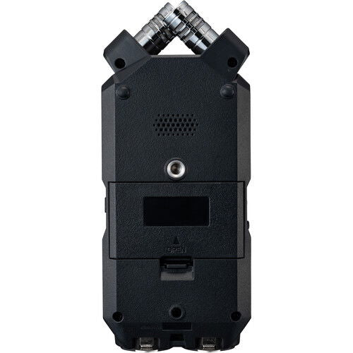 Recorder audio portabil Zoom H4essential, spate cu difuzor și porturi de conectare