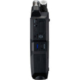 Recorder audio portabil Zoom H4essential, laterală cu mufe și buton pe panou negru